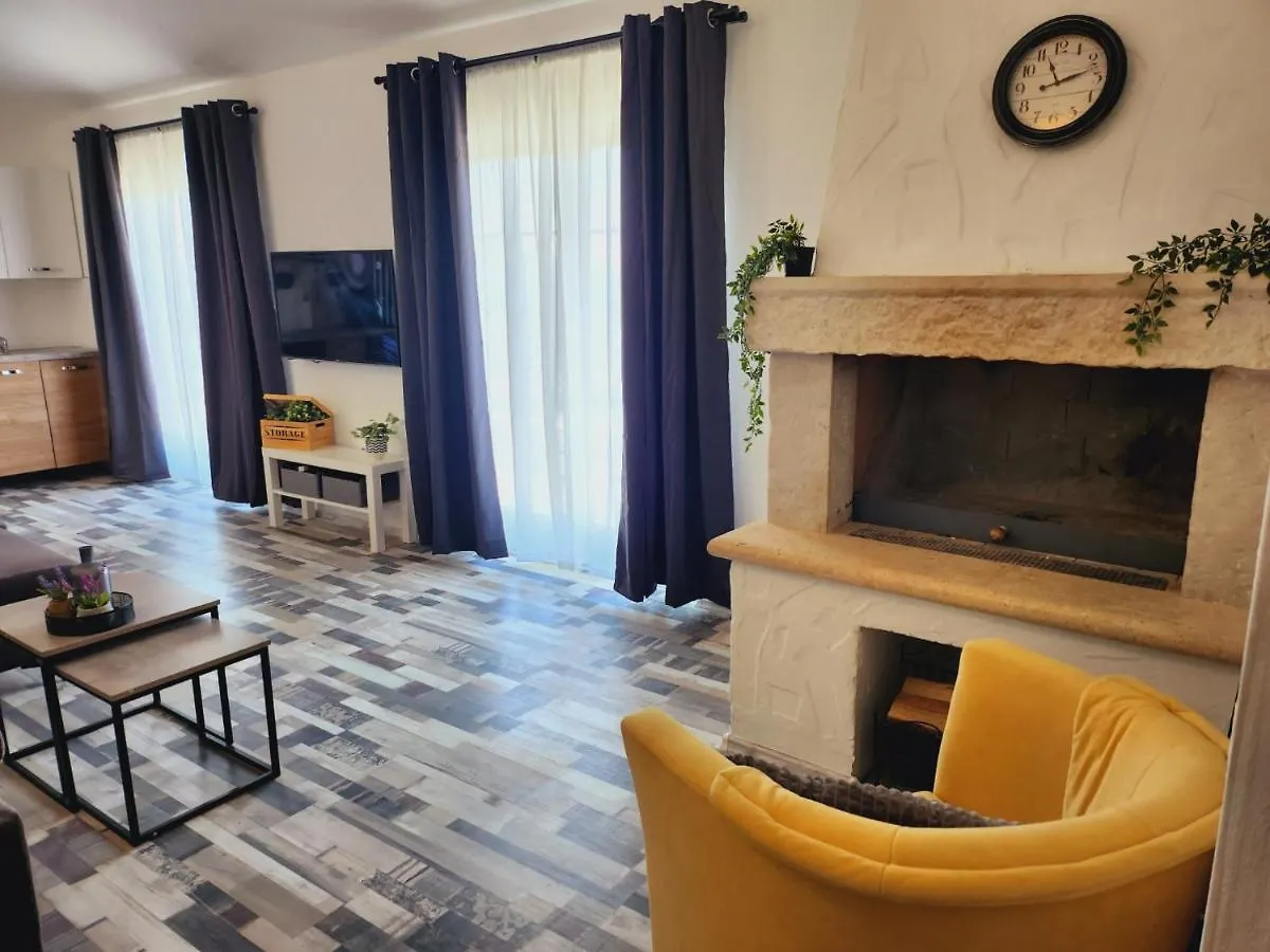 Kuca Za Odmor Capella Villa Stuti Holiday home